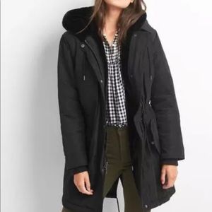 GAP Primaloft Parka faux fur inside super soft. 2X